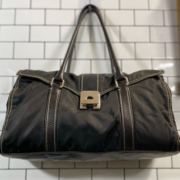 Vintage Prada Tessuto Twist - Picture 10 of 10